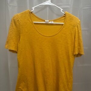 Artisan Ny Mustard Short Sleeve Tee